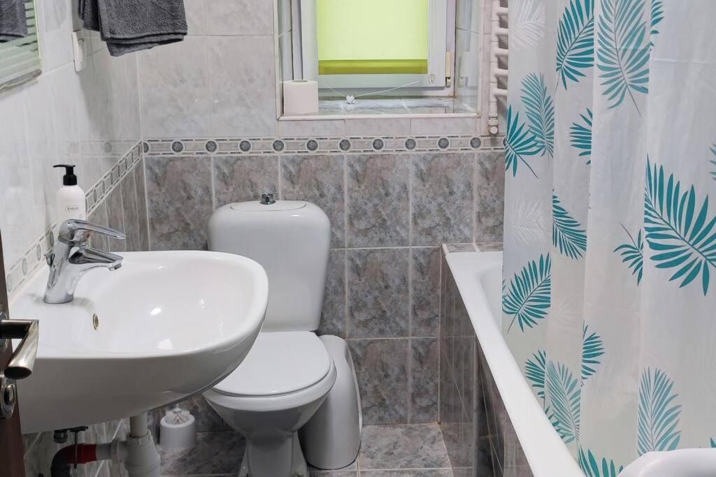 Two Room Apartment In A Prestigious Location Varsó Kültér fotó